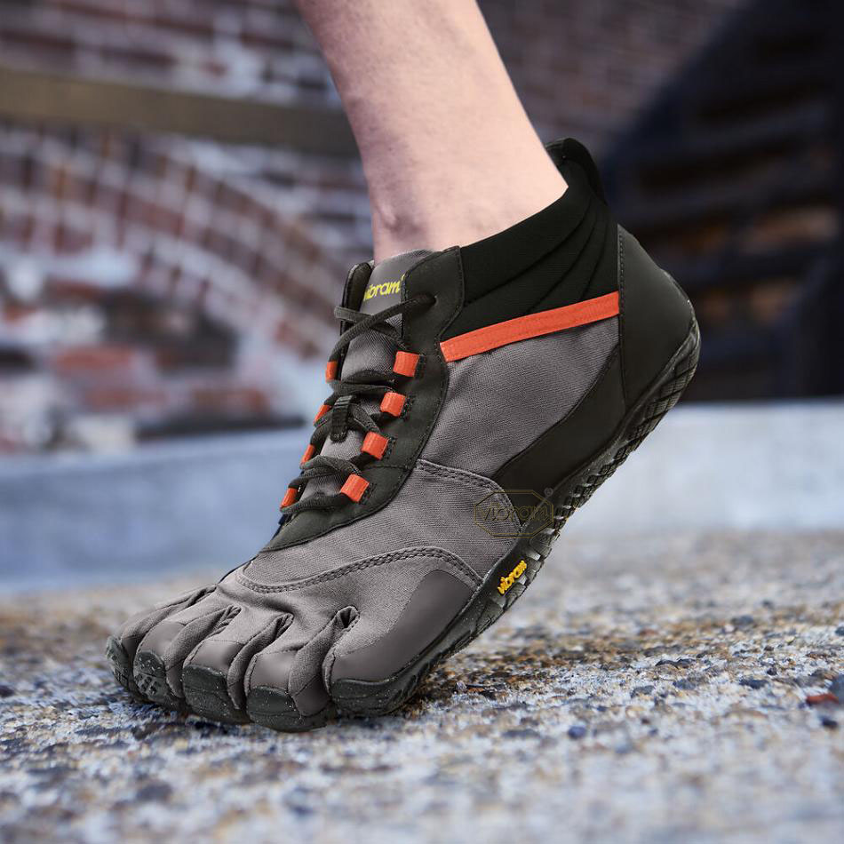 Men's Vibram V-Trek Insulated Casual Shoes Black / Grey / Red | AUH35