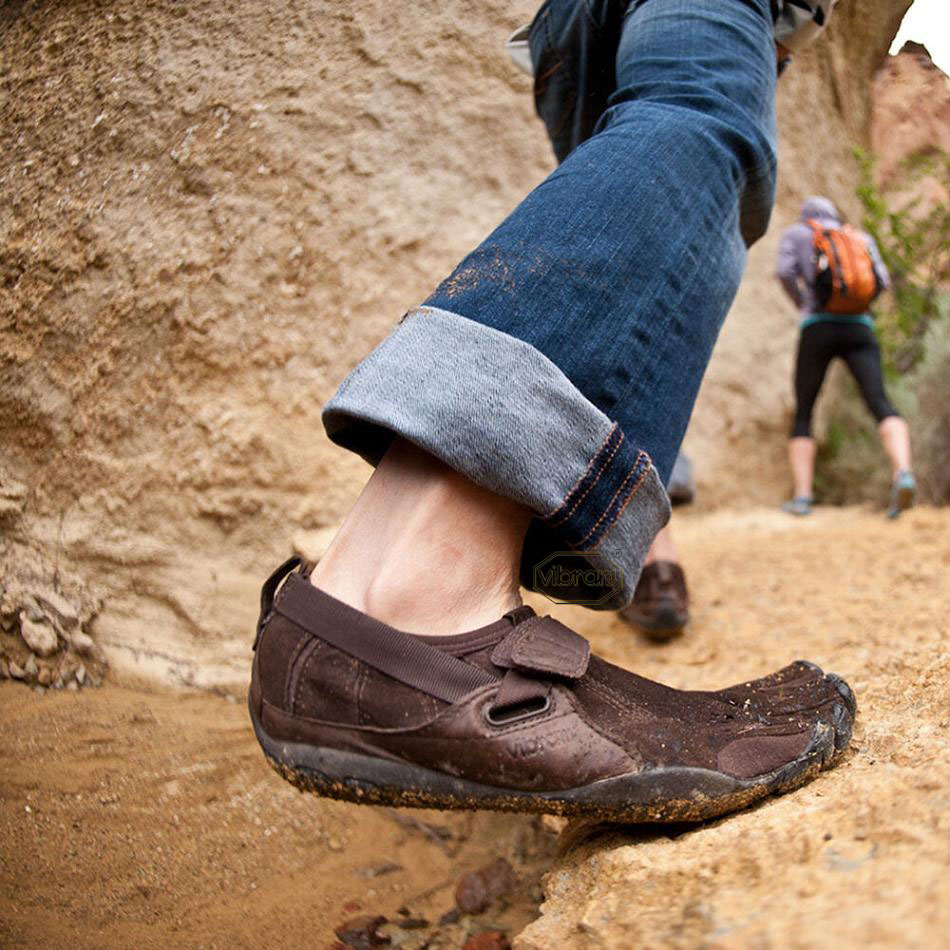 Women's Vibram KSO Trek Casual Shoes Brown | AUH80